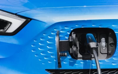 Bingung Memilih? Simak Perbedaan Mobil Listrik dan Hybrid
